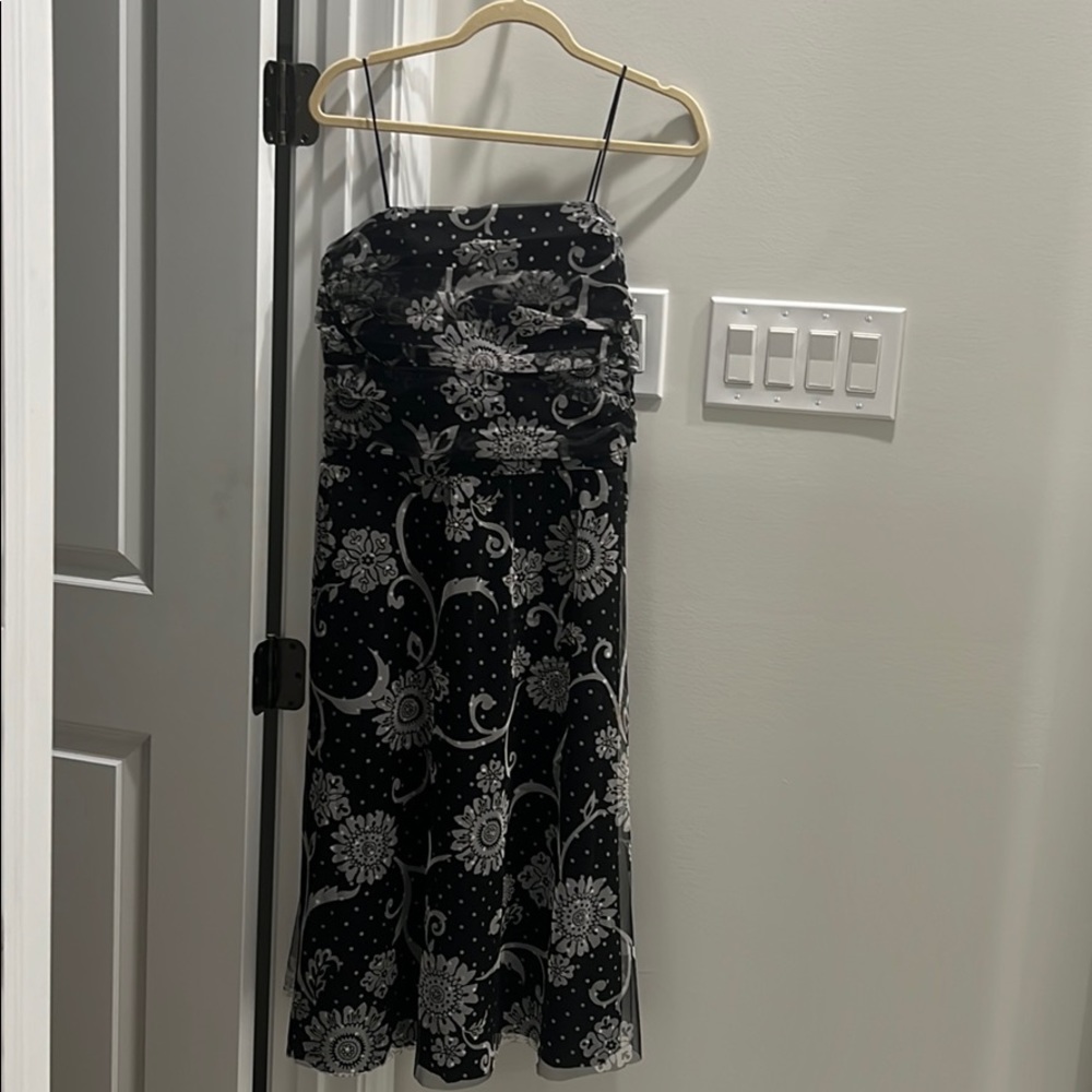 Women’s dress